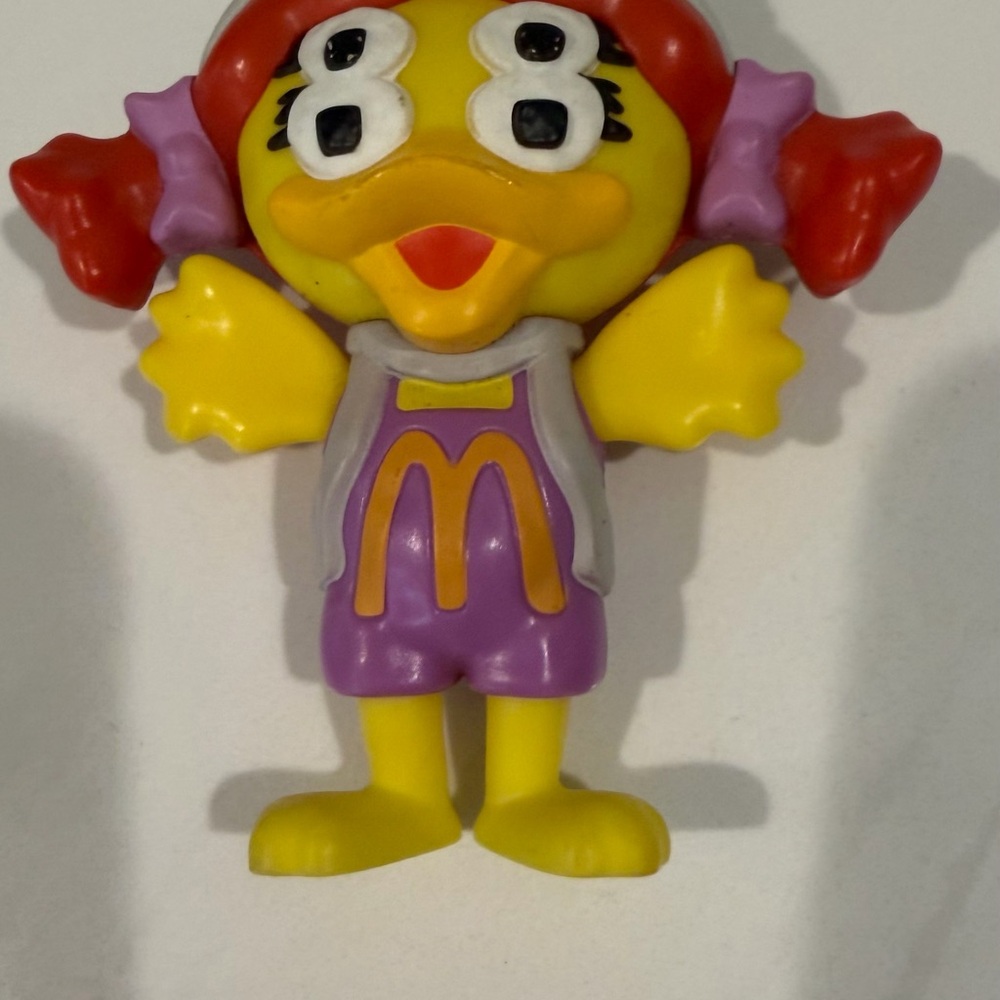 McDonalds Cactus Plant Flea Market Birdie 2022 Figure Happy Meal toy - Picture 2 of 4
